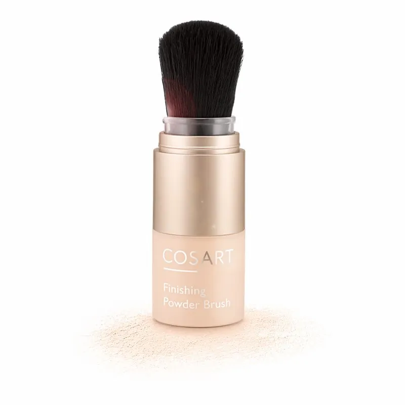 Der Finishing Powder Brush vereint Puder und Pinsel in einem
